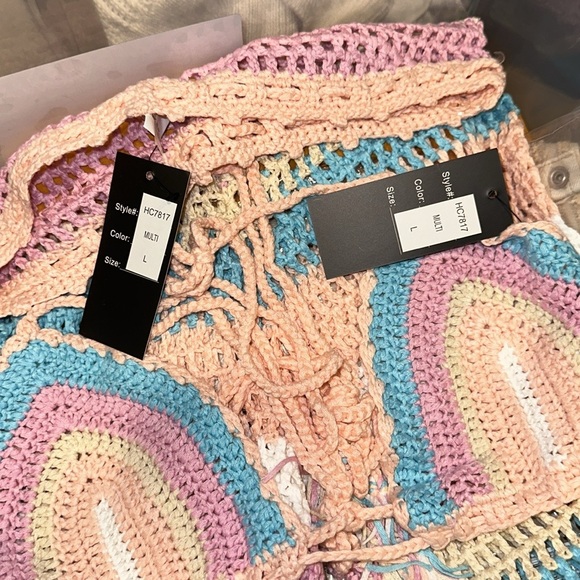 Dippin Daisy’s Rainbow Crochet Set (Pants & halter) - Picture 4 of 9